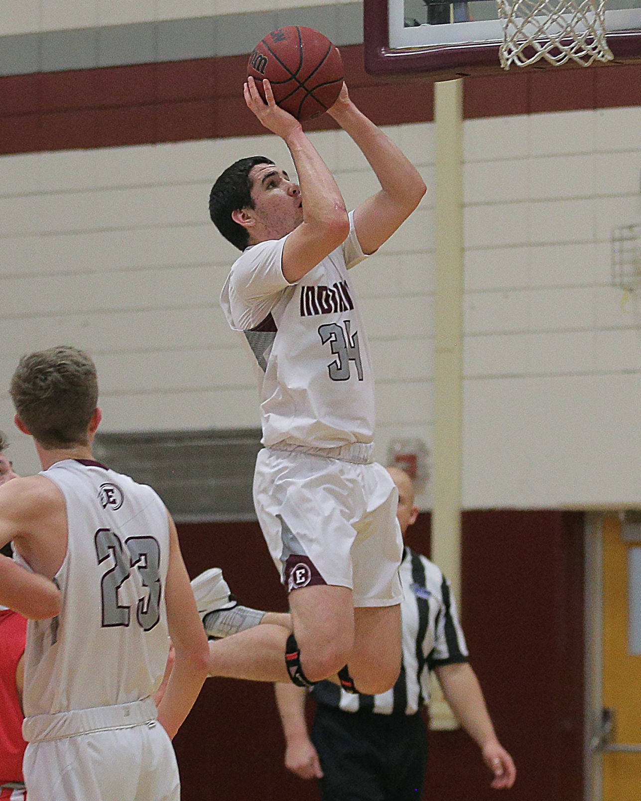 Truckee at Elko Boys Basketball (31).jpg